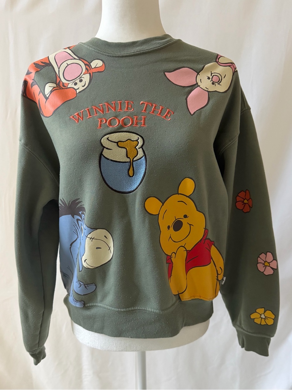 Disney Winnie the Pooh Character Sweatshirt M 8-10